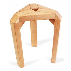 Табурет деревянный - дизайнерские решения для кухни