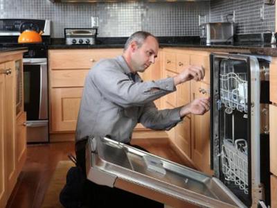 Как закрепить дверцу посудомойки самостоятельно